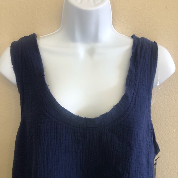 Three Dots Women’s Navy Blue Gauze Raw Hemline V-Neck Sleeveless Tank Size M - Picture 8 of 14